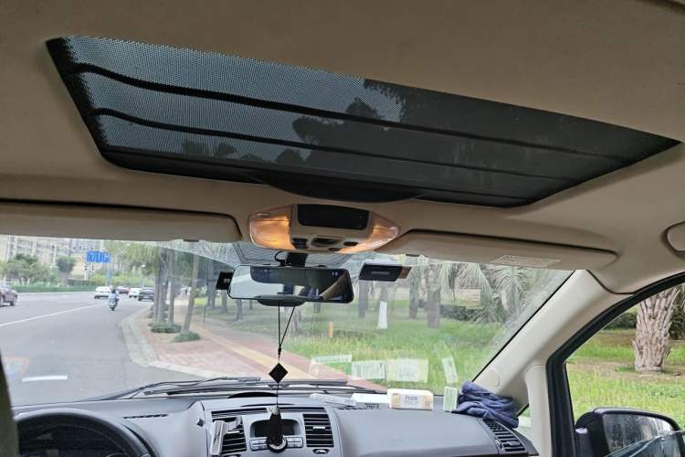 Used Mercedes-Benz Viano 2013 3.0L Navigator Edition Headliner