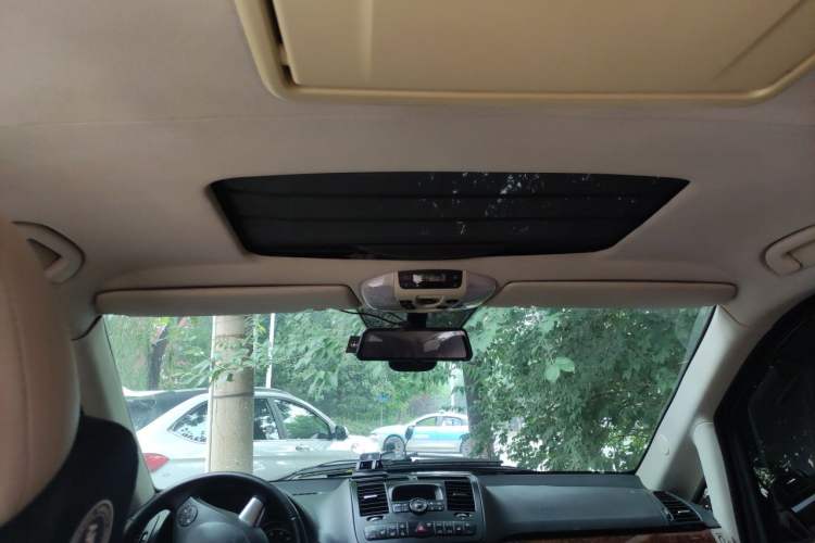 Used Mercedes-Benz Viano 2013 3.0L Navigator Edition Headliner