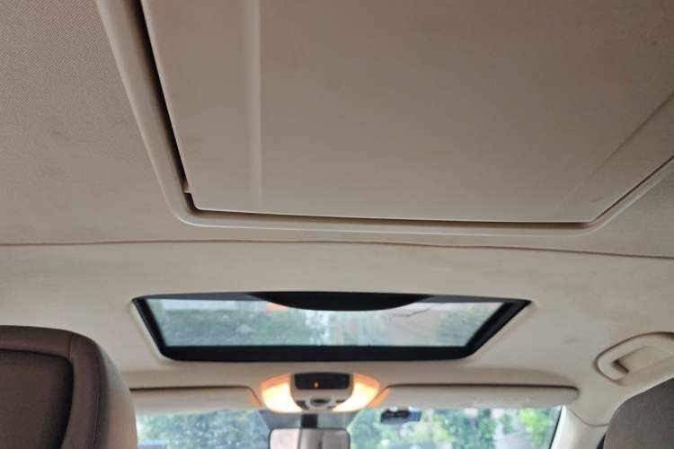 Used Mercedes-Benz Viano 2013 3.0L Navigator Edition Headliner