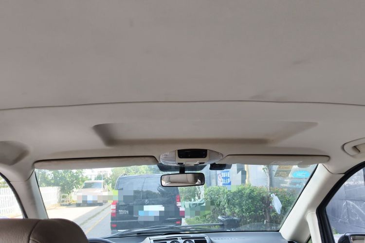 Used Mercedes-Benz Viano 2013 3.0L Comfort Edition Headliner