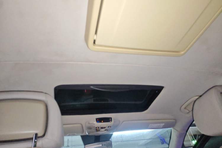 Used Mercedes-Benz Viano 2013 3.0L Navigator Edition Headliner
