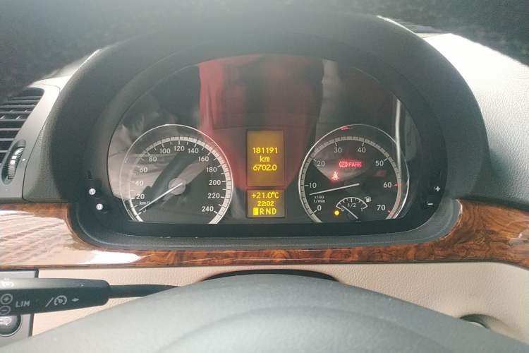 Used Mercedes-Benz Viano 2013 3.0L Navigator Edition Instrument Cluster