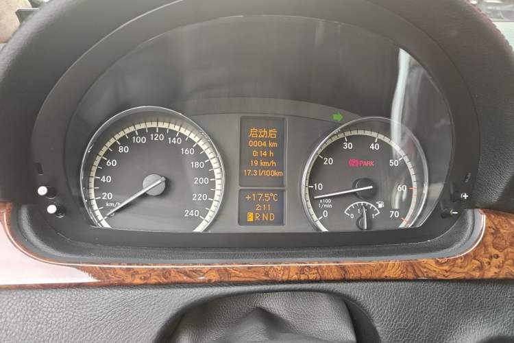 Used Mercedes-Benz Viano 2013 3.5L Haoci version Instrument Cluster