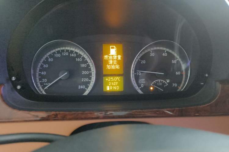 Used Mercedes-Benz Viano 2013 3.0L Navigator Edition Instrument Cluster