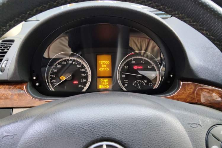 Used Mercedes-Benz Viano 2013 3.0L Comfort Edition Instrument Cluster