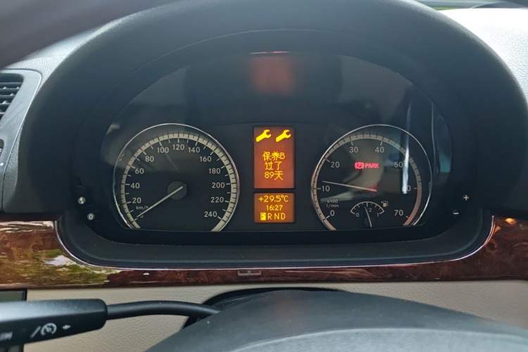 Used Mercedes-Benz Viano 2013 3.0L Navigator Edition Instrument Cluster