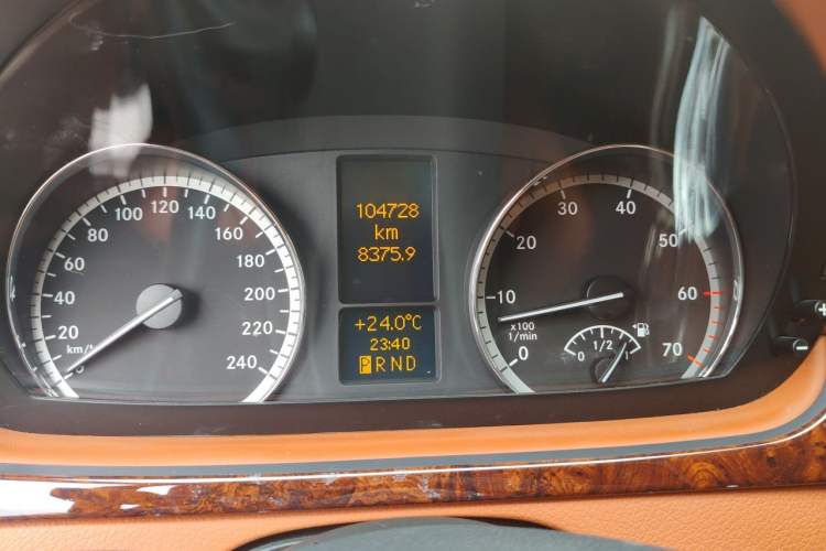 Used Mercedes-Benz Viano 2013 3.0L Navigator Edition Instrument Cluster