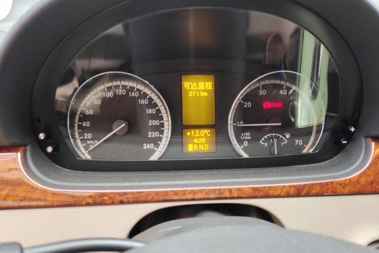 Used Mercedes-Benz Viano 2013 3.0L Navigator Edition Instrument Cluster