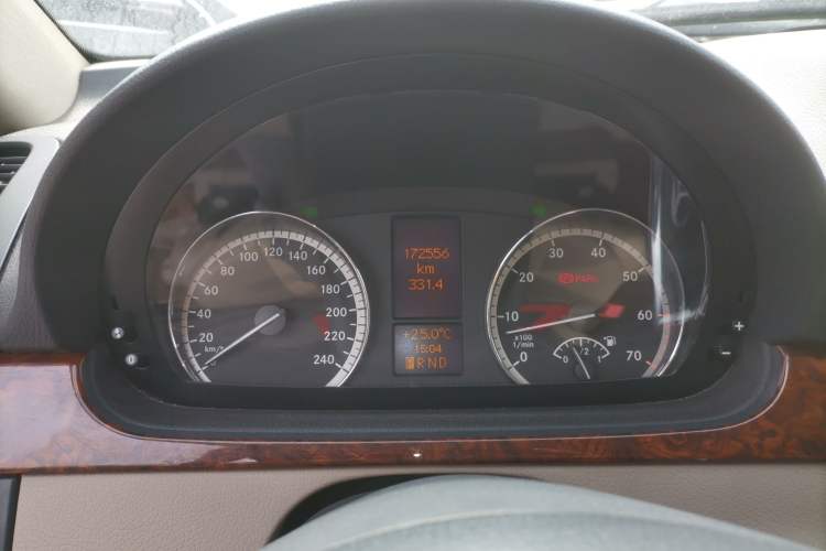 Used Mercedes-Benz Viano 2013 3.0L Comfort Edition Instrument Cluster