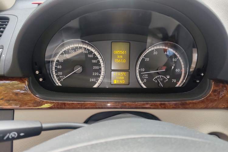 Used Mercedes-Benz Viano 2013 3.0L Navigator Edition Instrument Cluster