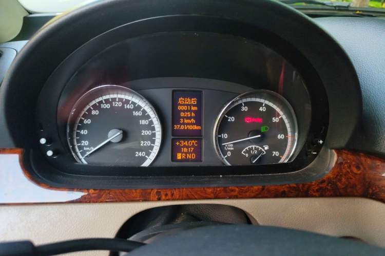 Used Mercedes-Benz Viano 2013 3.0L Navigator Edition Instrument Cluster