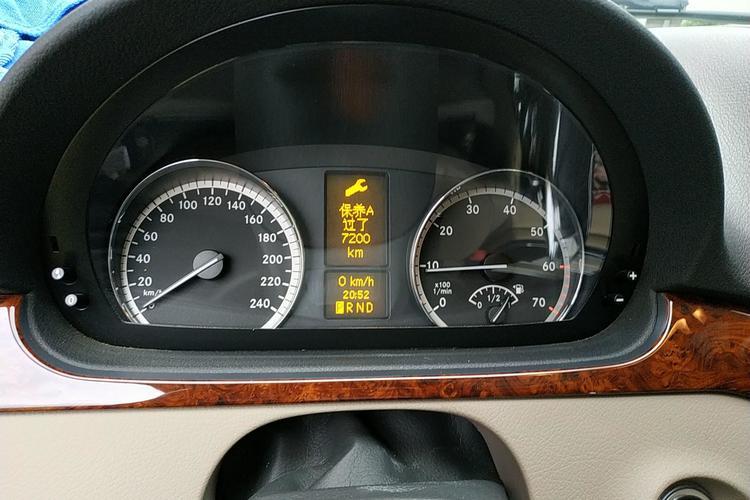 Used Mercedes-Benz Viano 2013 3.0L Navigator Edition Instrument Cluster