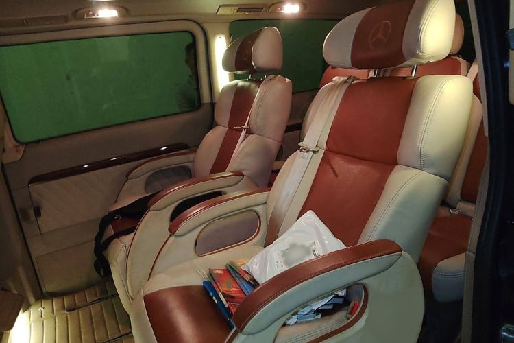Used Mercedes-Benz Viano 2013 3.0L Navigator Edition Interior 4