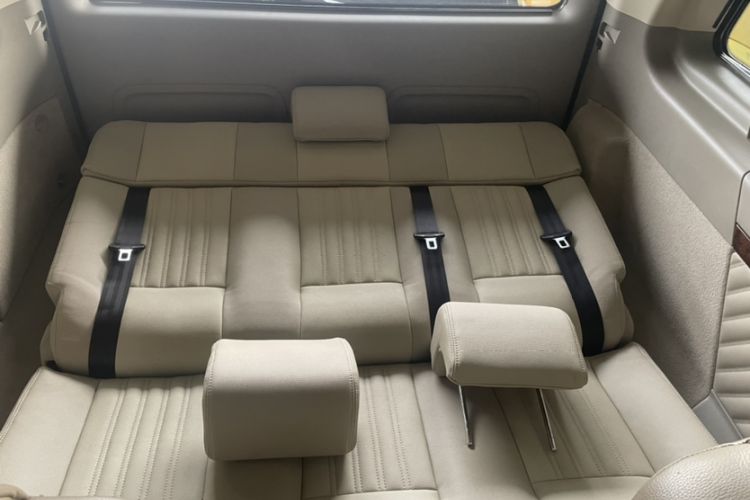 Used Mercedes-Benz Viano 2013 3.0L Navigator Edition Interior 7