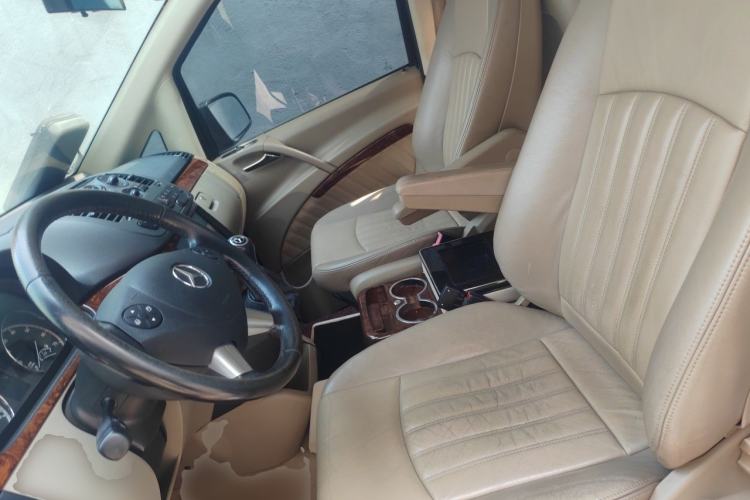 Used Mercedes-Benz Viano 2013 3.0L Comfort Edition Left Front Seat