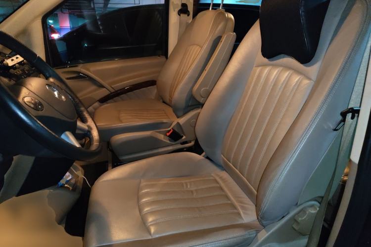 Used Mercedes-Benz Viano 2013 3.0L Comfort Edition Left Front Seat