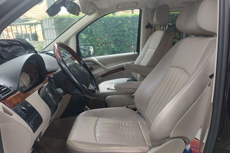 Used Mercedes-Benz Viano 2013 3.0L Navigator Edition Left Front Seat