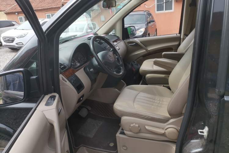Used Mercedes-Benz Viano 2013 3.0L Comfort Edition Left Front Seat