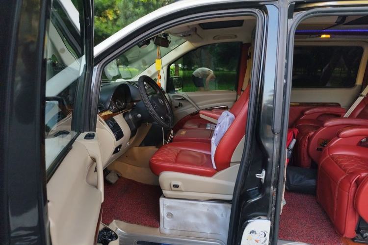 Used Mercedes-Benz Viano 2013 3.0L Navigator Edition Left Front Seat