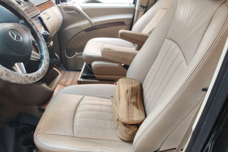Used Mercedes-Benz Viano 2013 3.0L Hospitality Edition Left Front Seat