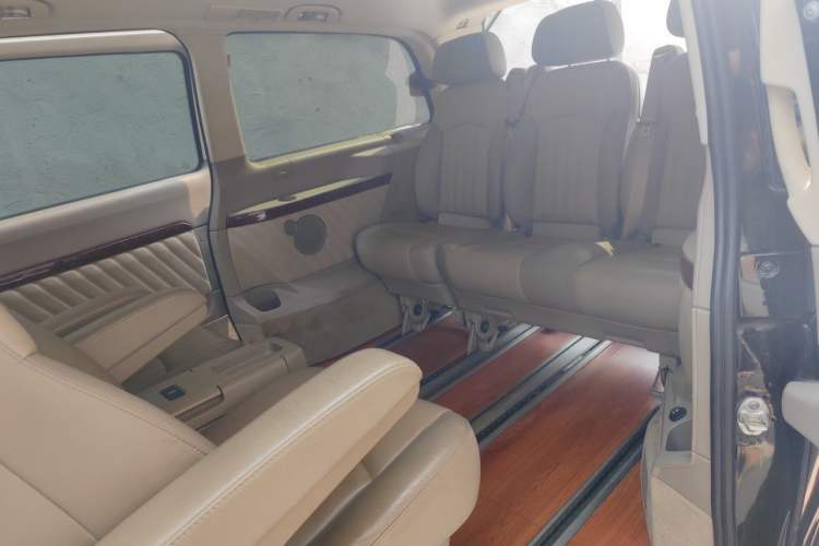 Used Mercedes-Benz Viano 2013 3.0L Comfort Edition Left Rear Seat