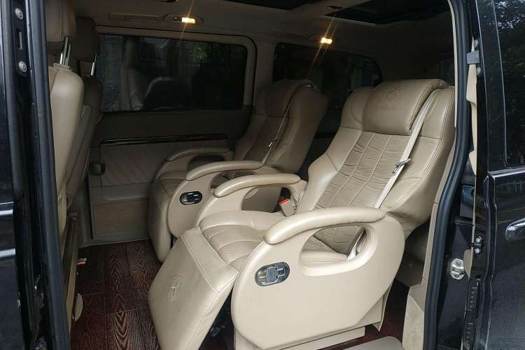 Used Mercedes-Benz Viano 2013 3.0L Navigator Edition Left Rear Seat