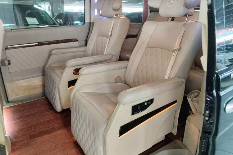 Used Mercedes-Benz Viano 2013 3.0L Comfort Edition Left Rear Seat