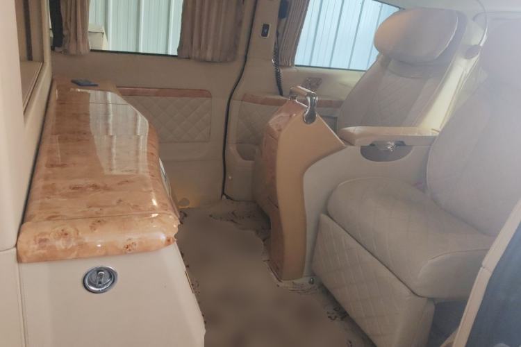 Used Mercedes-Benz Viano 2013 3.0L Hospitality Edition Left Rear Seat
