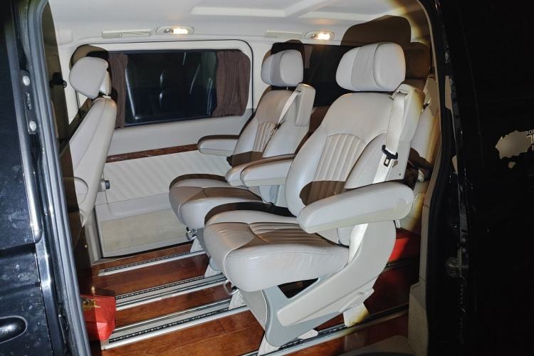 Used Mercedes-Benz Viano 2013 3.0L Comfort Edition Left Rear Seat