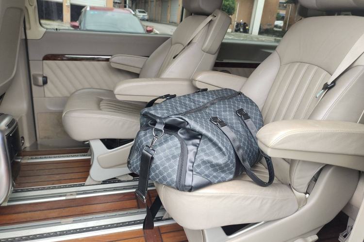 Used Mercedes-Benz Viano 2013 3.0L Hospitality Edition Left Rear Seat