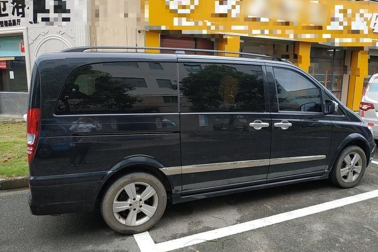 Used Mercedes-Benz Viano 2013 3.0L Navigator Edition Left Side