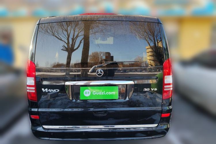 Used Mercedes-Benz Viano 2013 3.0L Navigator Edition Rear