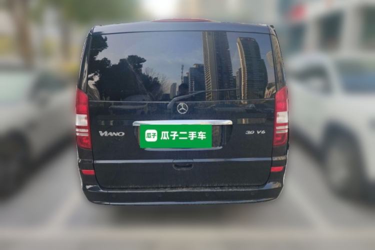 Used Mercedes-Benz Viano 2013 3.0L Comfort Edition Rear