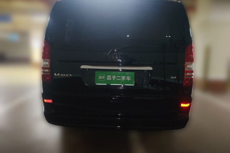 Used Mercedes-Benz Viano 2013 3.0L Comfort Edition Rear