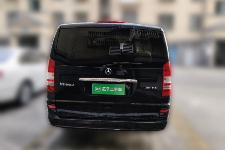Used Mercedes-Benz Viano 2013 3.0L Comfort Edition Rear