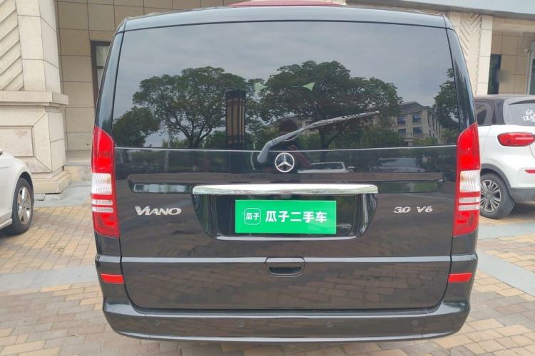 Used Mercedes-Benz Viano 2013 3.0L Navigator Edition Rear
