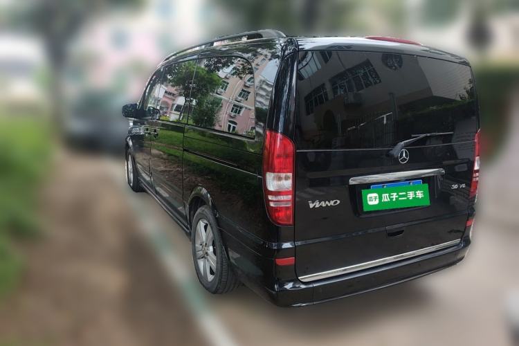 Used Mercedes-Benz Viano 2013 3.0L Navigator Edition Rear Left 45 Deg