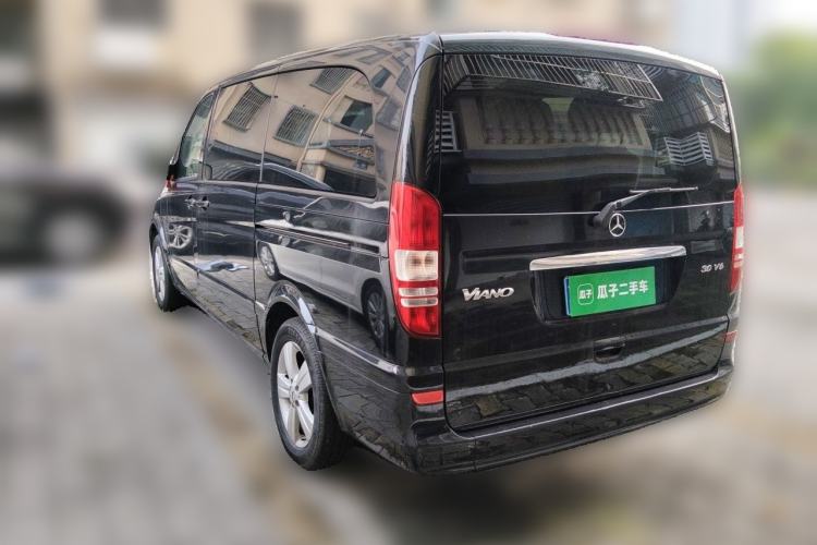 Used Mercedes-Benz Viano 2013 3.0L Comfort Edition Rear Left 45 Deg