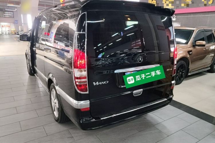 Used Mercedes-Benz Viano 2013 3.0L Comfort Edition Rear Left 45 Deg