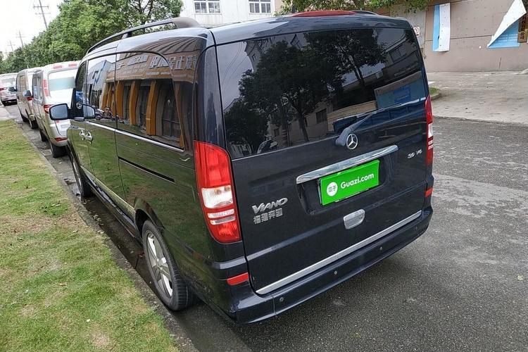 Used Mercedes-Benz Viano 2013 3.0L Navigator Edition Rear Left 45 Deg
