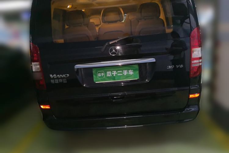 Used Mercedes-Benz Viano 2013 3.0L Comfort Edition Rear