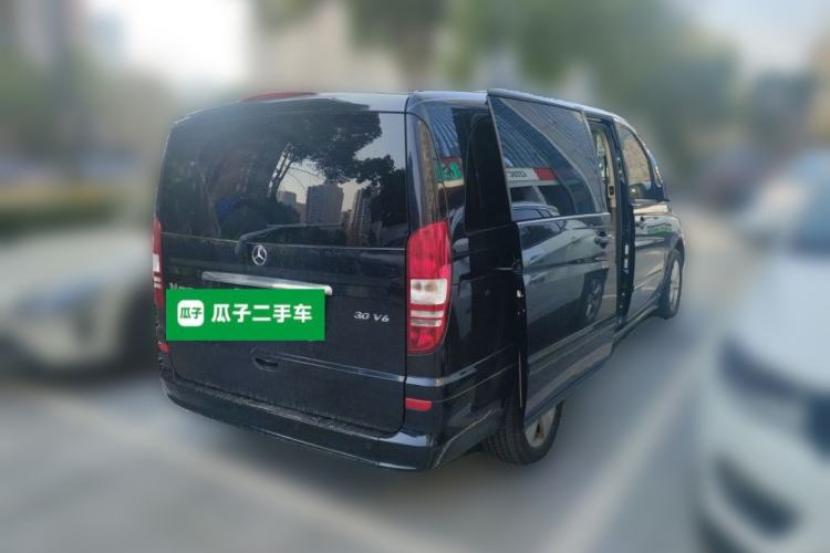 Used Mercedes-Benz Viano 2013 3.0L Comfort Edition Rear Right 45 Deg
