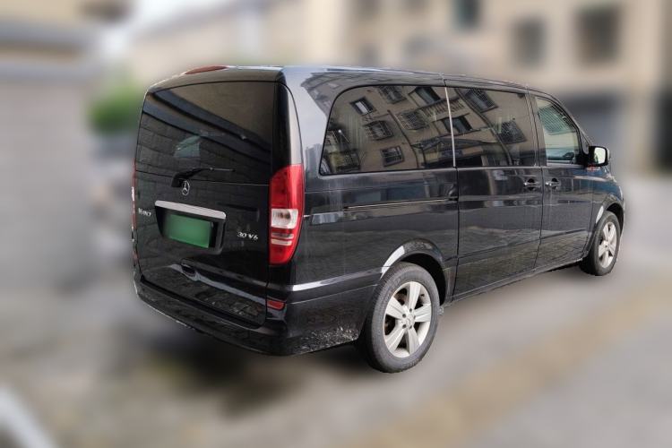 Used Mercedes-Benz Viano 2013 3.0L Comfort Edition Rear Right 45 Deg