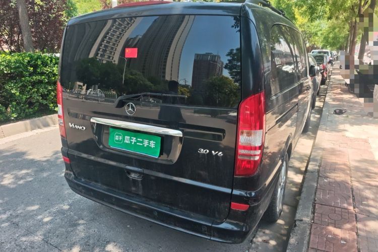 Used Mercedes-Benz Viano 2013 3.0L Navigator Edition Rear Right 45 Deg