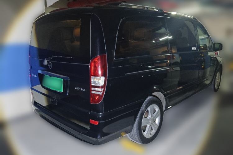 Used Mercedes-Benz Viano 2013 3.0L Comfort Edition Rear Right 45 Deg