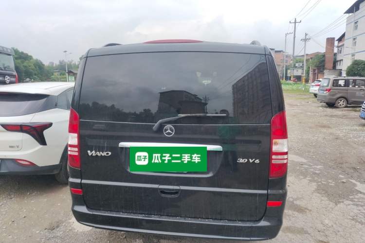 Used Mercedes-Benz Viano 2013 3.0L Hospitality Edition Rear