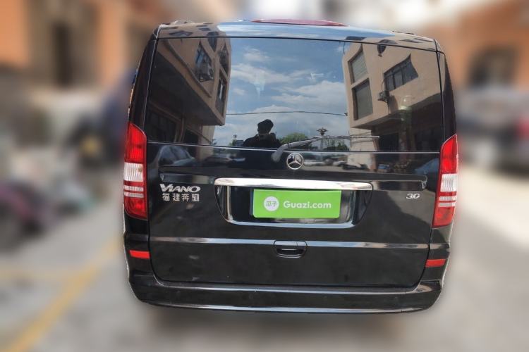 Used Mercedes-Benz Viano 2013 3.0L Hospitality Edition Rear