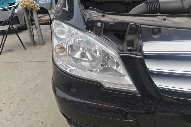 Used Mercedes-Benz Viano 2013 3.0L Comfort Edition Right Front Headlight