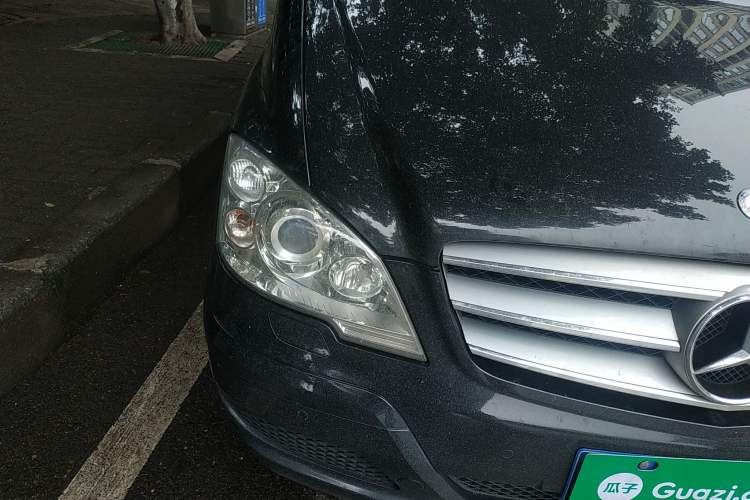 Used Mercedes-Benz Viano 2013 3.0L Navigator Edition Right Front Headlight