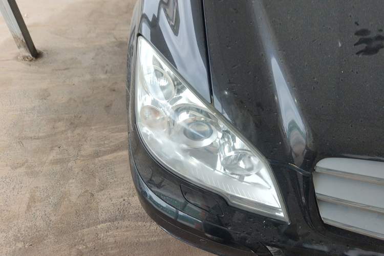 Used Mercedes-Benz Viano 2013 3.0L Navigator Edition Right Front Headlight
